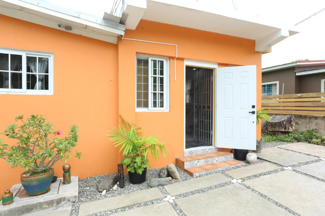 Photo of Buildings in Molynes Gardens