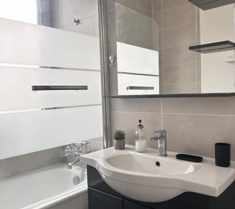 Photo of Bathroom in Sceaux