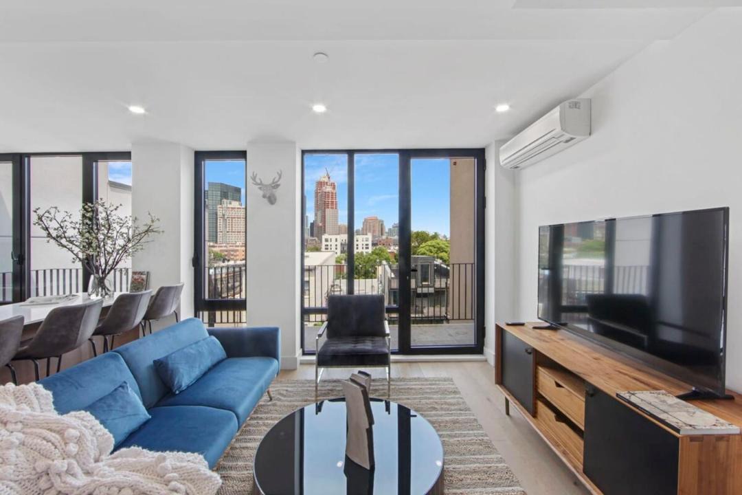 Photo of Livingroom in Greenpoint