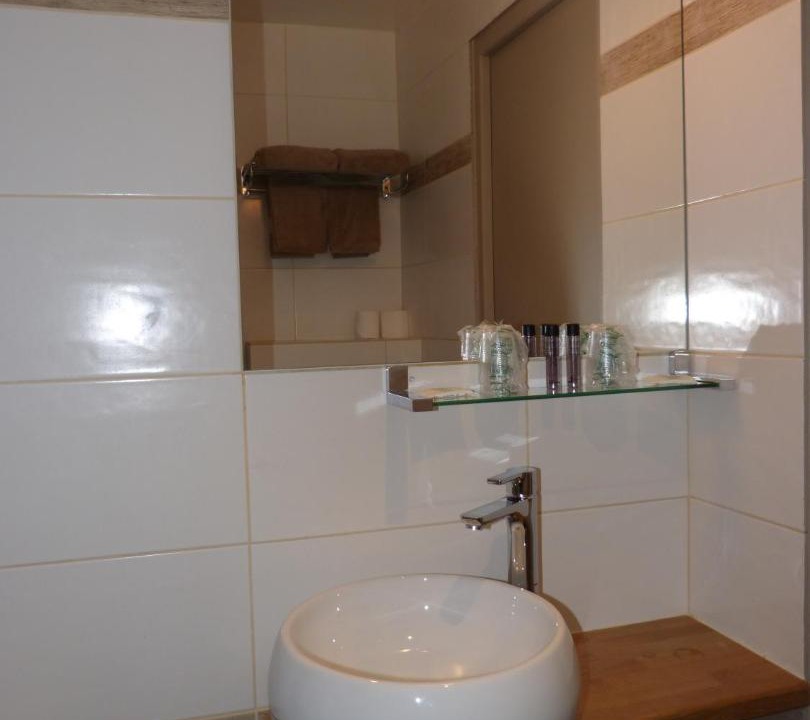 Photo of Bathroom in 10th Arrondissement