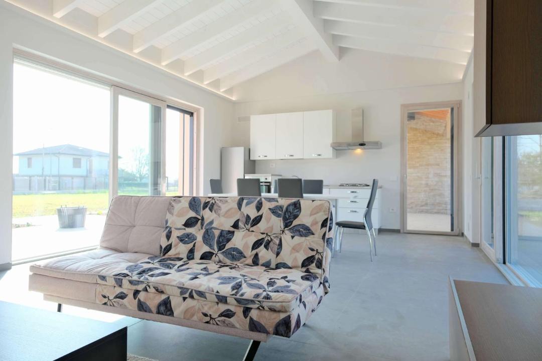 Photo of Livingroom in Ovest