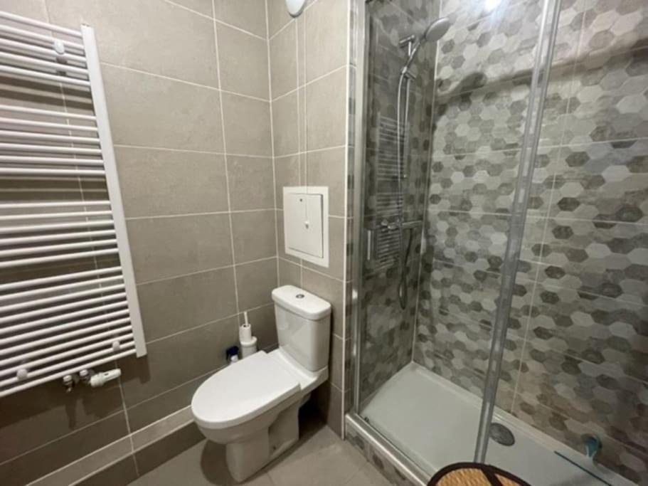 Photo of Bathroom in Le Plessis-Robinson