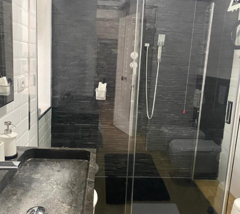Photo of Bathroom in Dosson