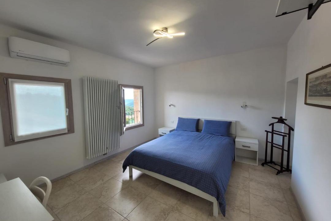 Photo of Bedroom in Miane