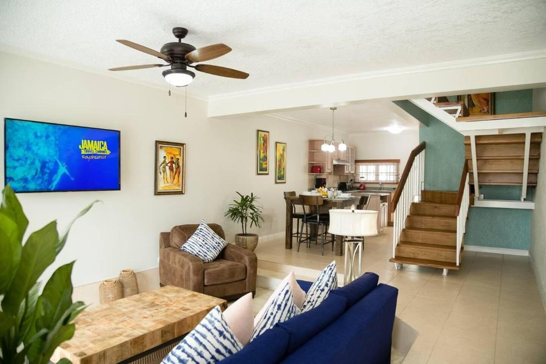 Photo of Livingroom in Kingston