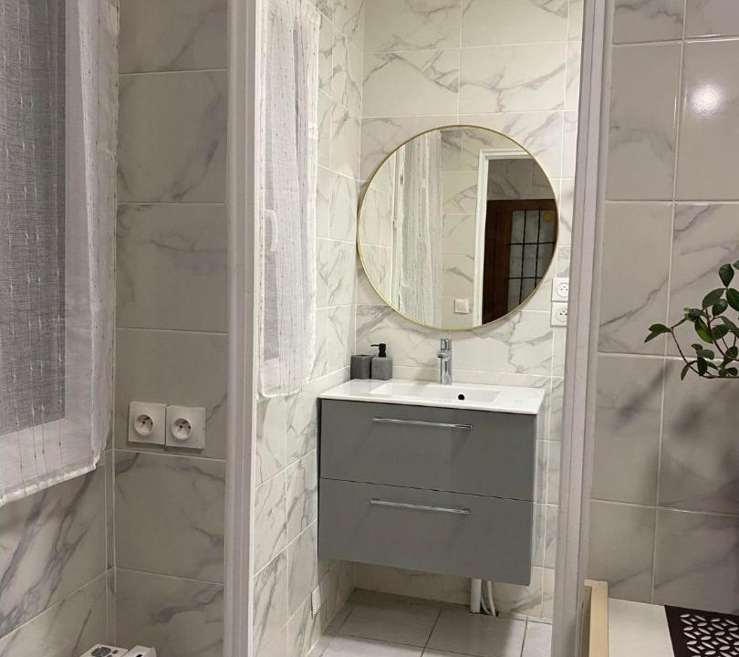 Photo of Bathroom in Petit-Ivry