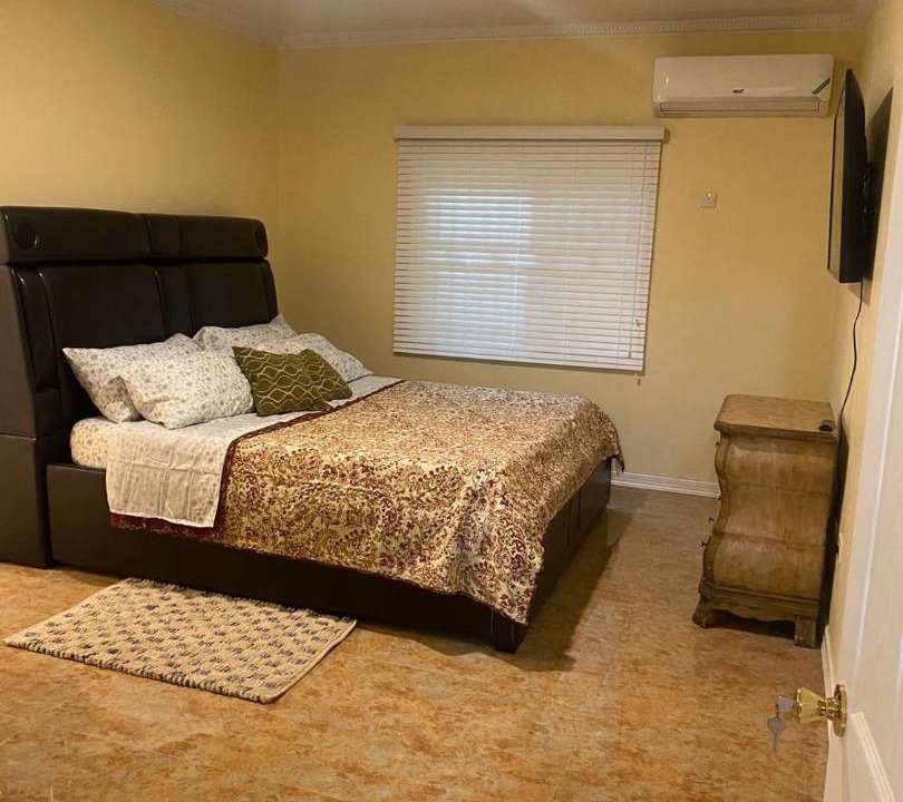 Photo of Bedroom in Spanish Town