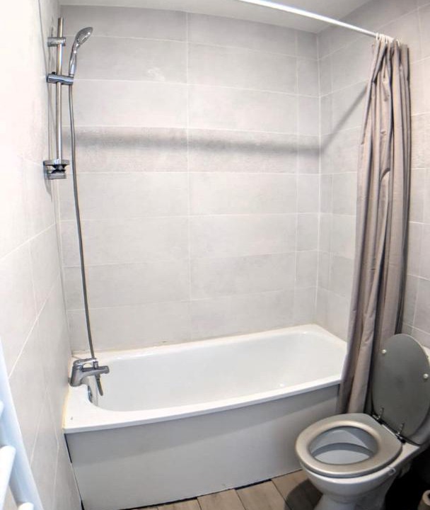 Photo of Bathroom in Les Perroquets