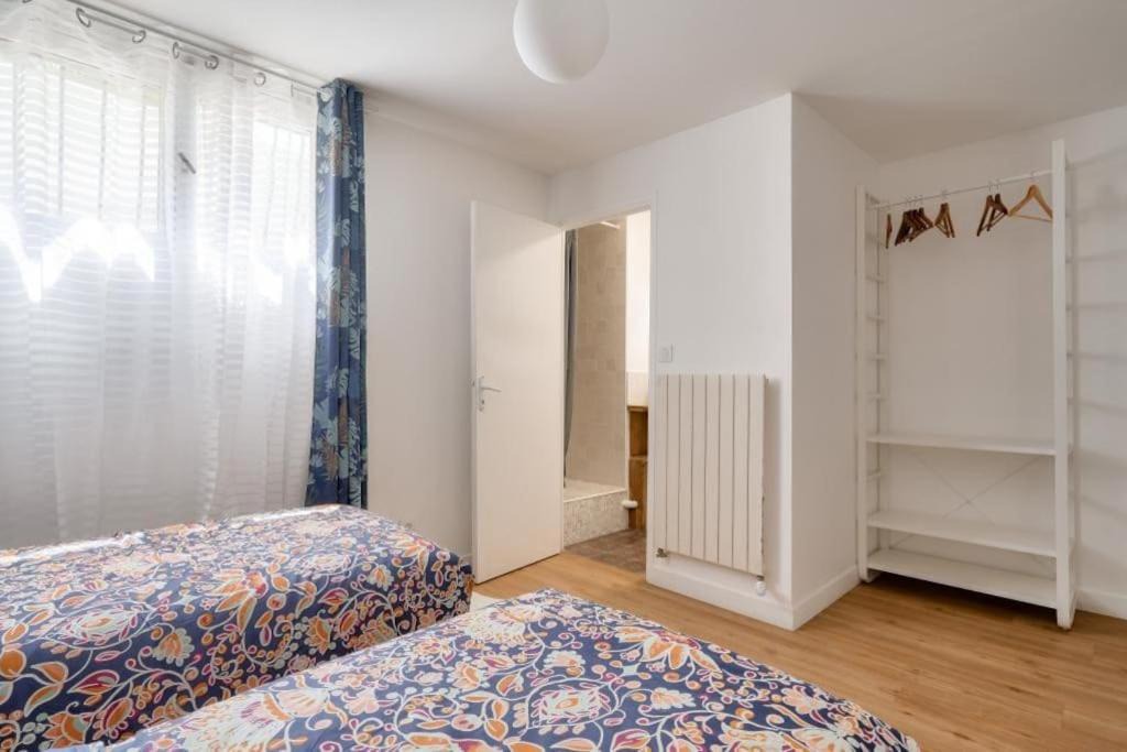 Photo of Bedroom in Saint-Denis