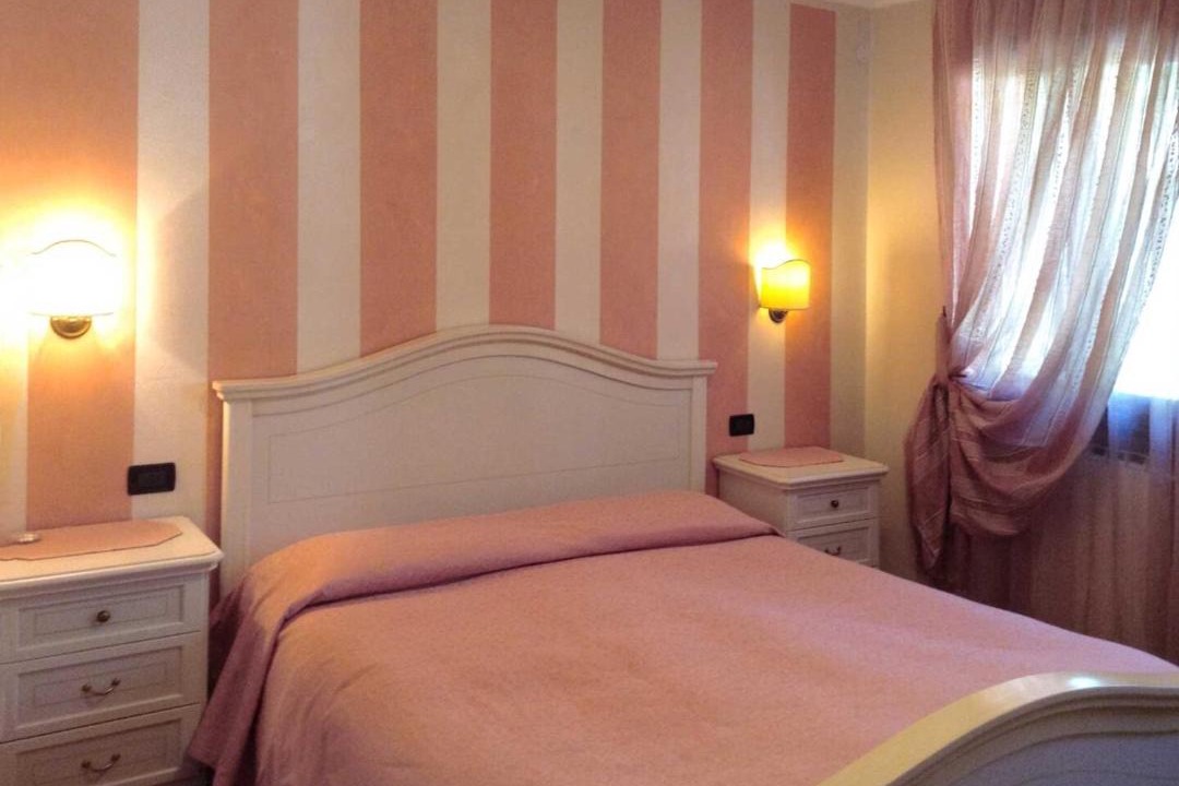 Photo of Bedroom in Miane