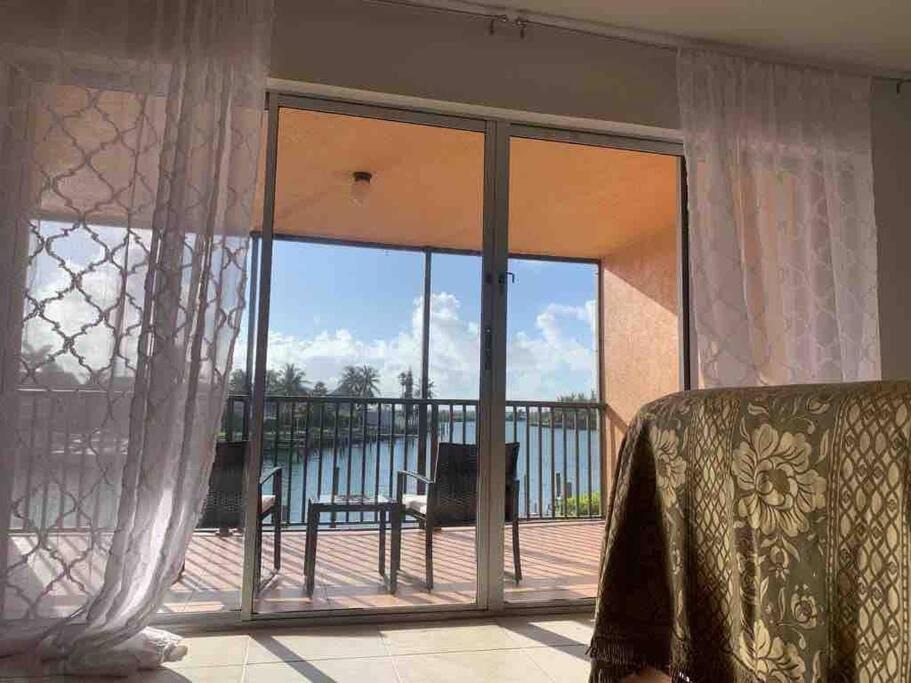 Photo of Patio Balcony in Bahamia West