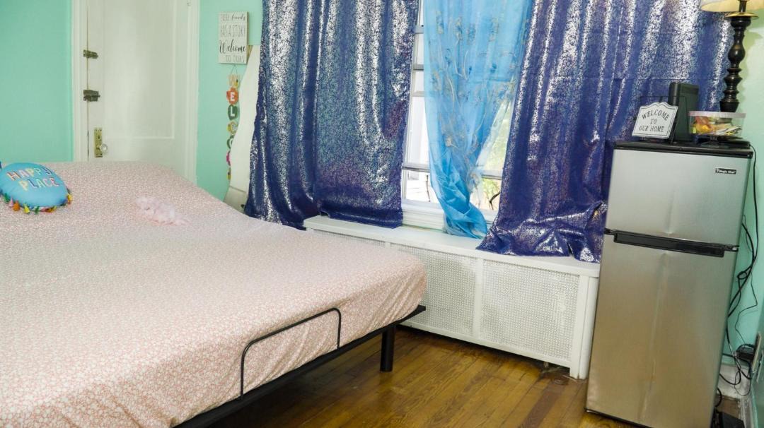 Photo of Bedroom in Cypress Hills