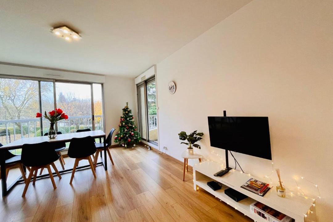 Photo of Livingroom in Cachan