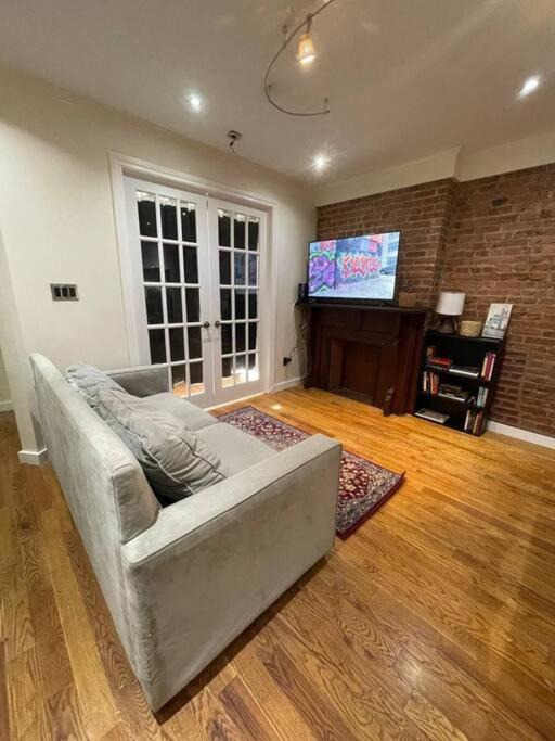 Photo of Livingroom in Bushwick