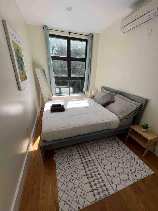 Photo of Bedroom in Williamsburg