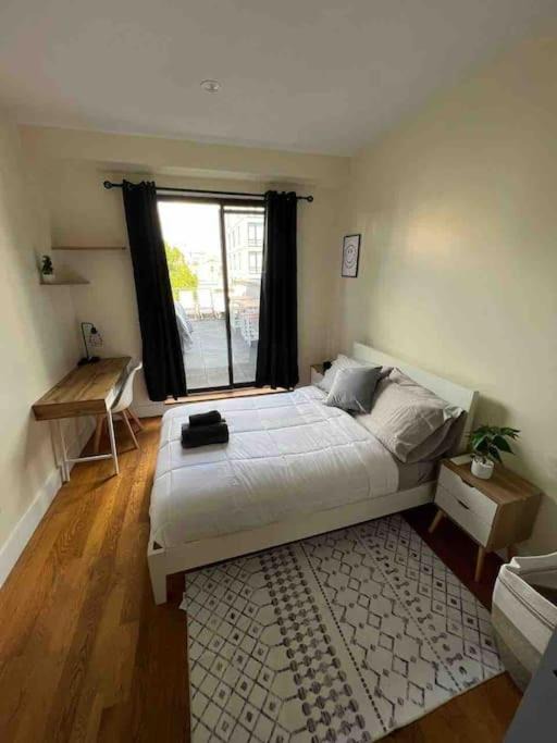 Photo of Bedroom in Williamsburg