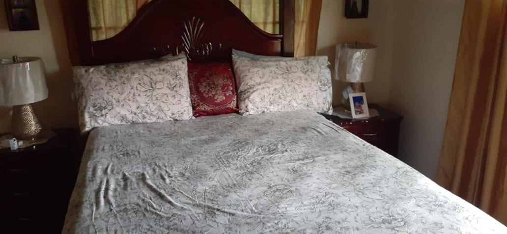 Photo of Bedroom in Portmore