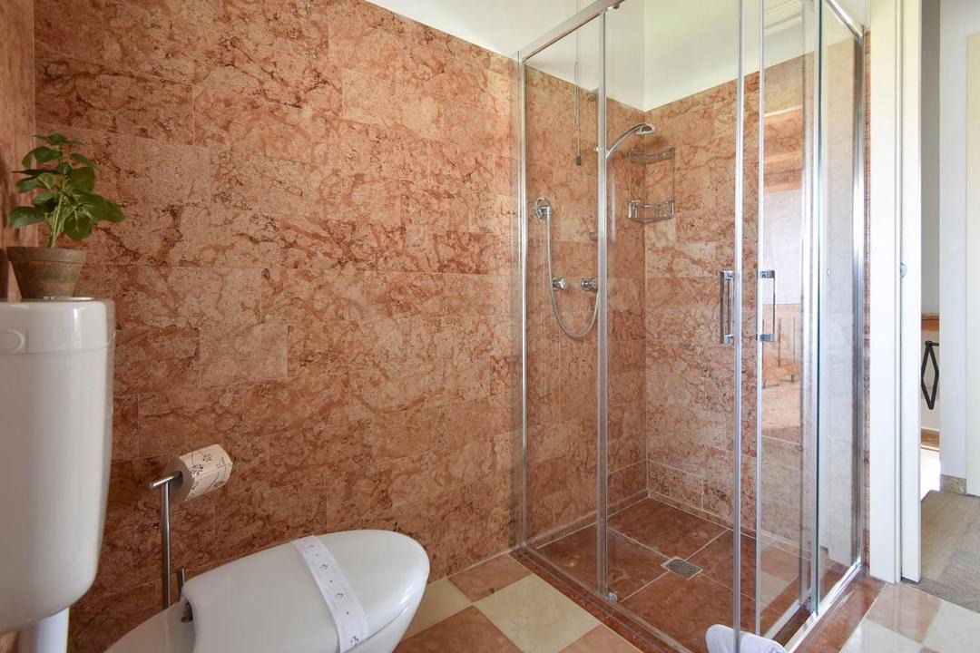 Photo of Bathroom in Baone