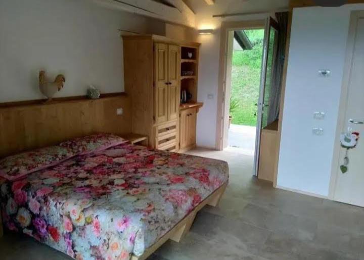 Photo of Bedroom in Miane