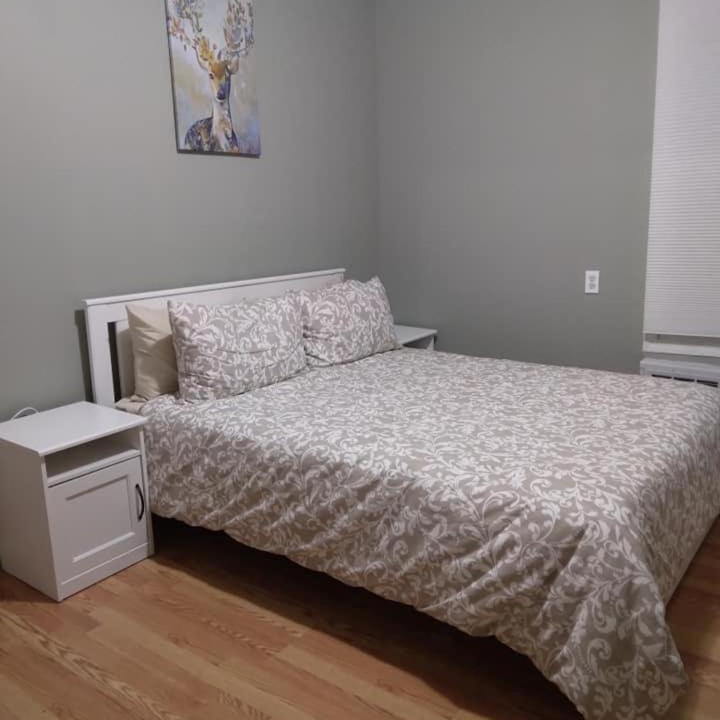 Photo of Bedroom in Brighton Beach