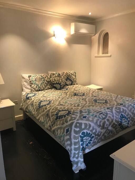 Photo of Bedroom in Orange Bay