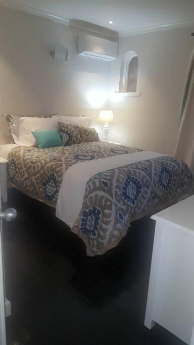 Photo of Bedroom in Orange Bay