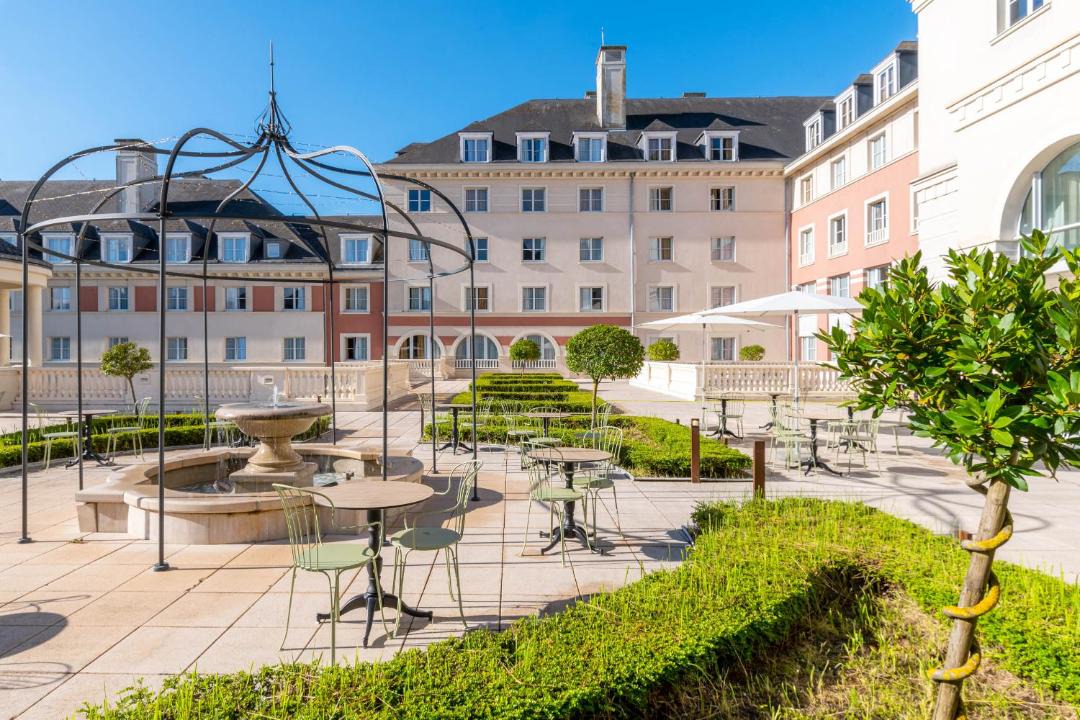 Photo of Others in Magny-le-Hongre