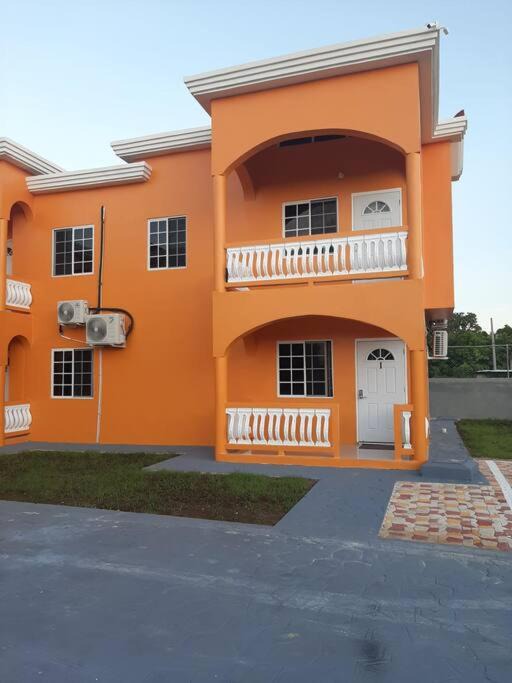 Photo of Buildings in Savanna la Mar