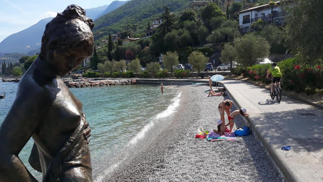 Photo of Others in Cassone