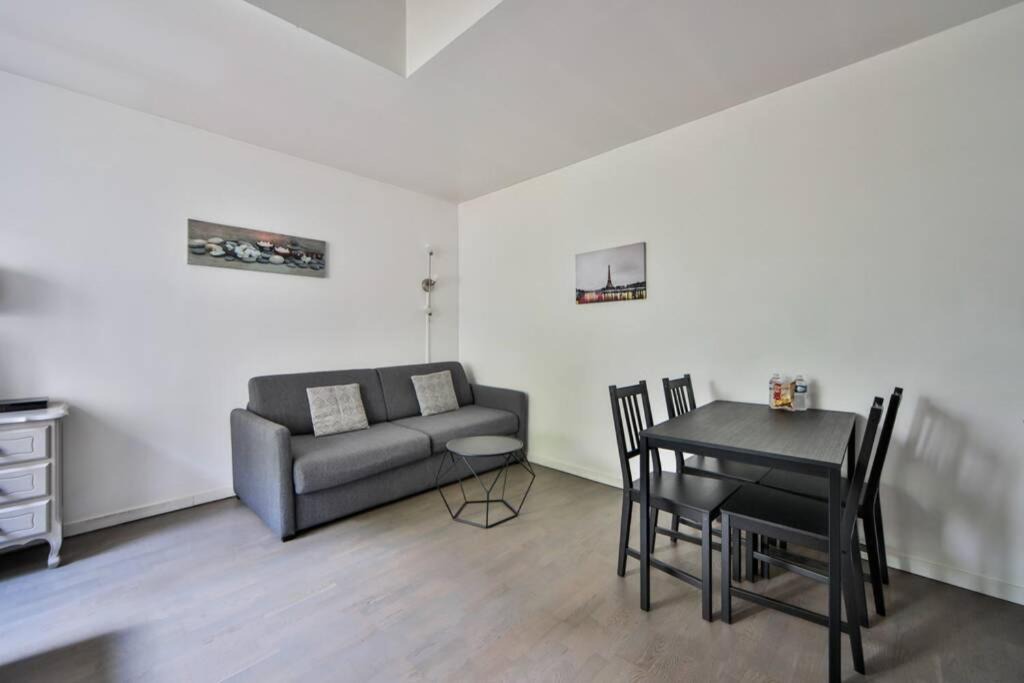 Photo of Livingroom in Pere Lachaise