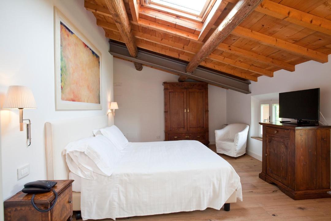 Photo of Bedroom in Sona