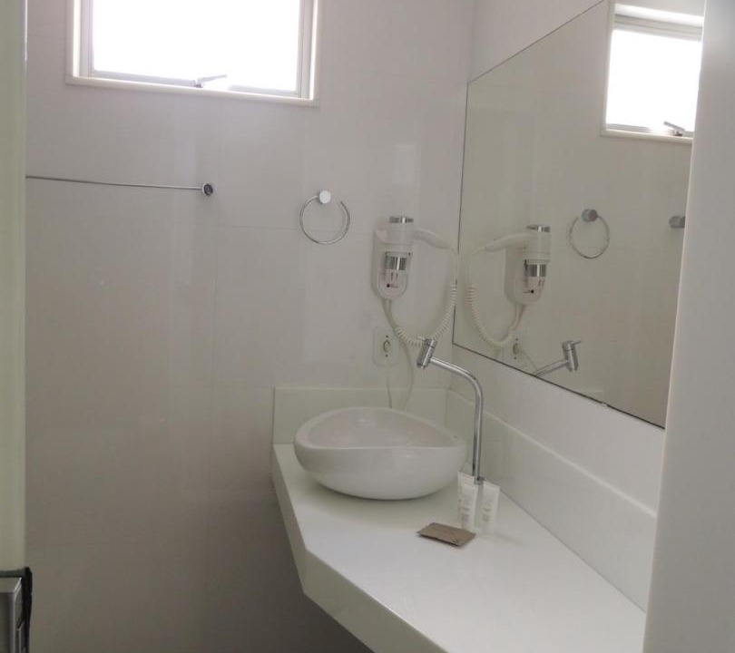 Photo of Bathroom in Itaperuna