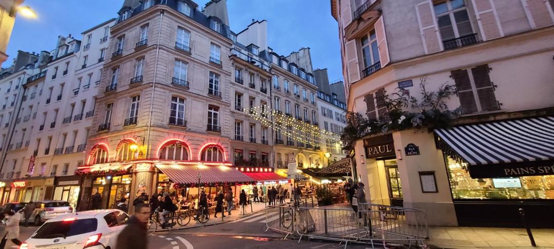 Photo of Others in Saint-Germain-des-Pres