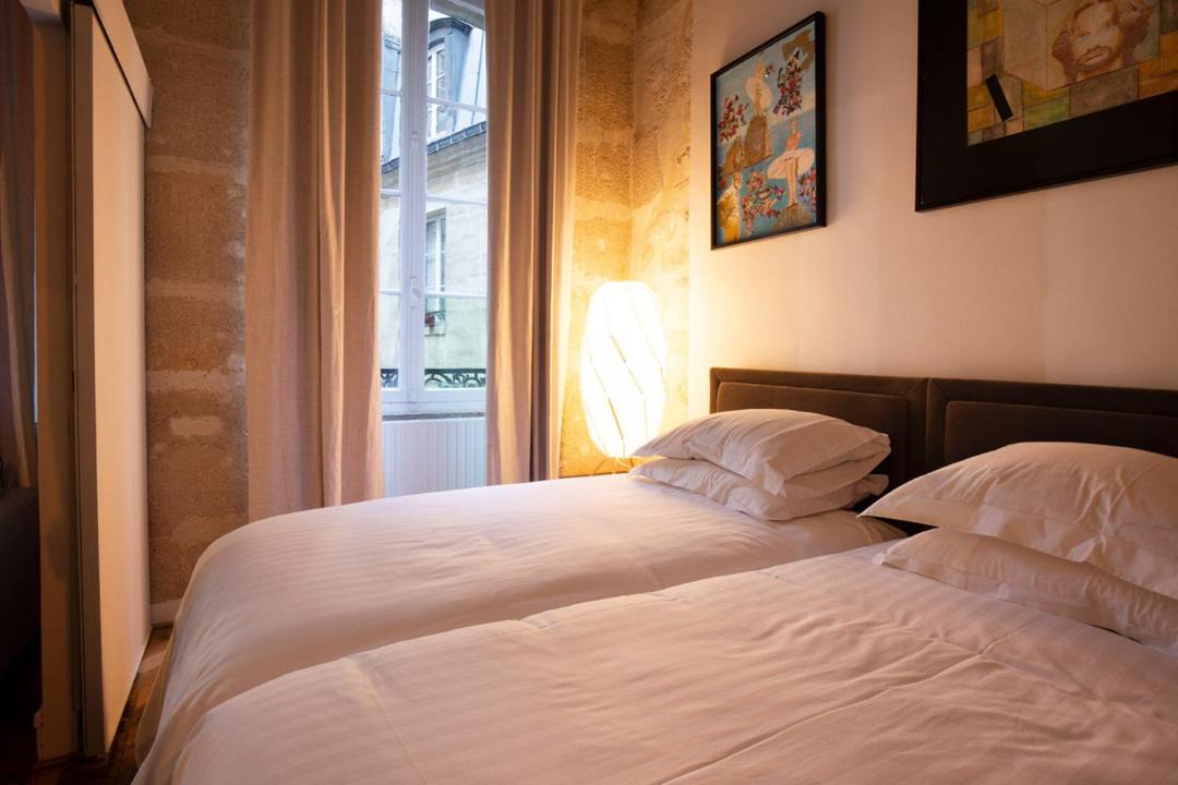 Photo of Others in Saint-Germain-des-Pres