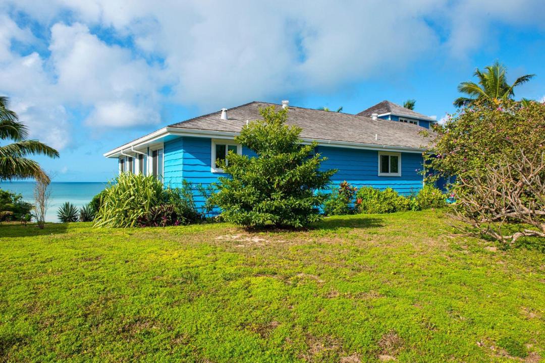 Photo of Buildings in Governor's Harbour