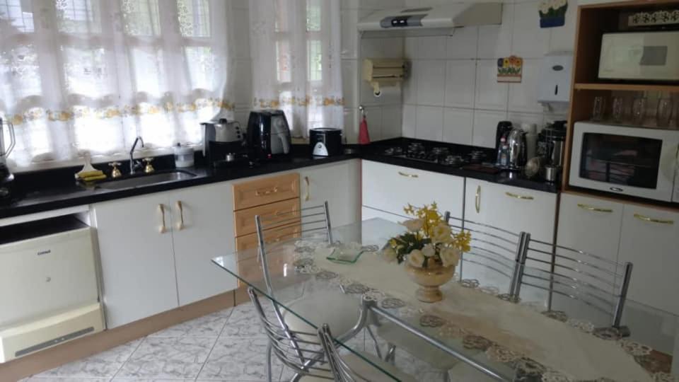 Photo of Kitchen in Teresopolis
