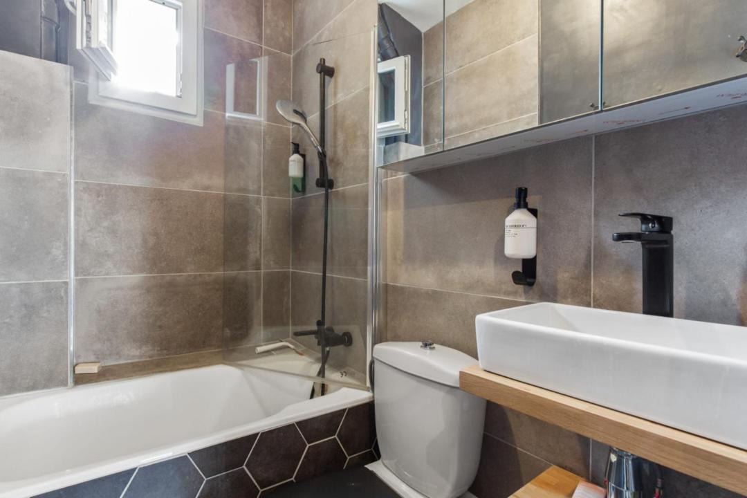 Photo of Bathroom in Saint-Mande