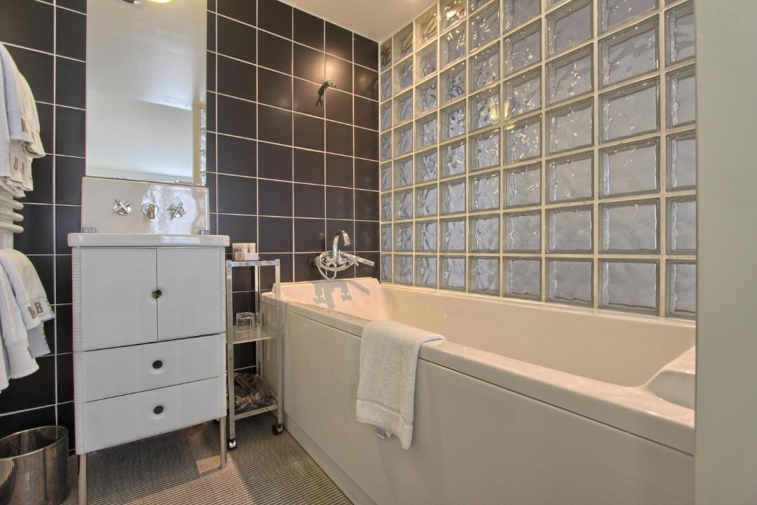 Photo of Bathroom in Quartier de la Goutte-d'Or
