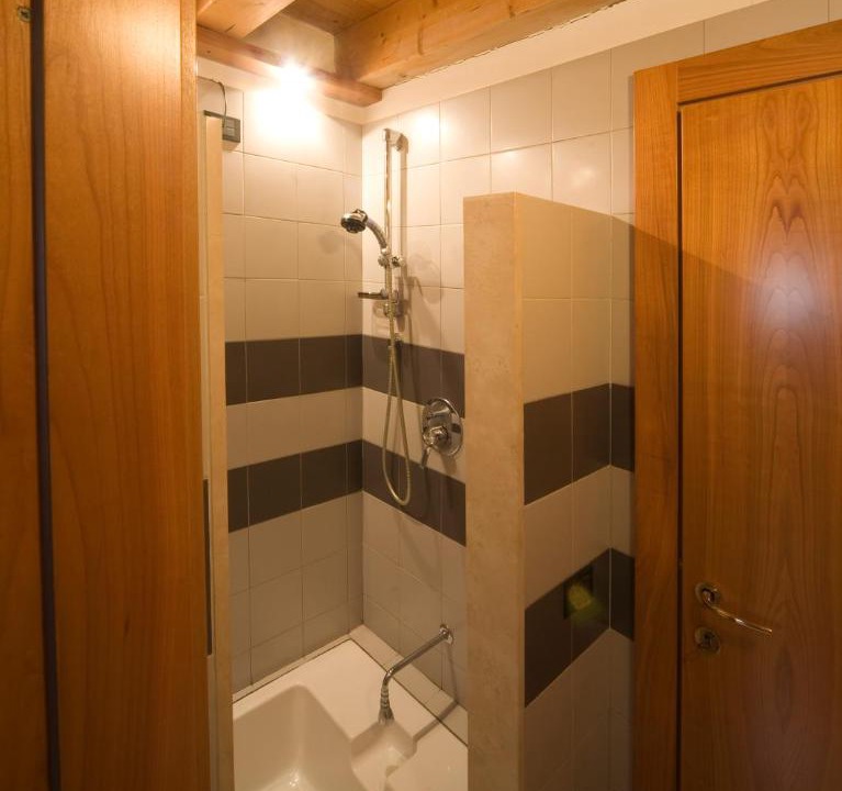 Photo of Bathroom in Negrar