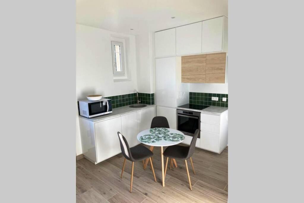 Photo of Kitchen in Le Plessis-Robinson