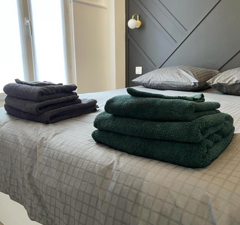 Photo of Bedroom in Le Plessis-Robinson