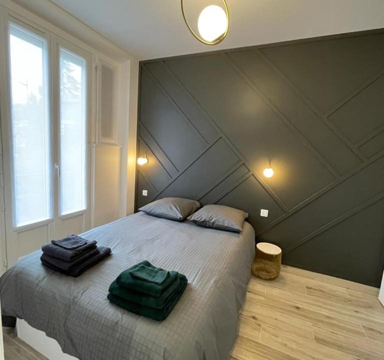 Photo of Bedroom in Le Plessis-Robinson
