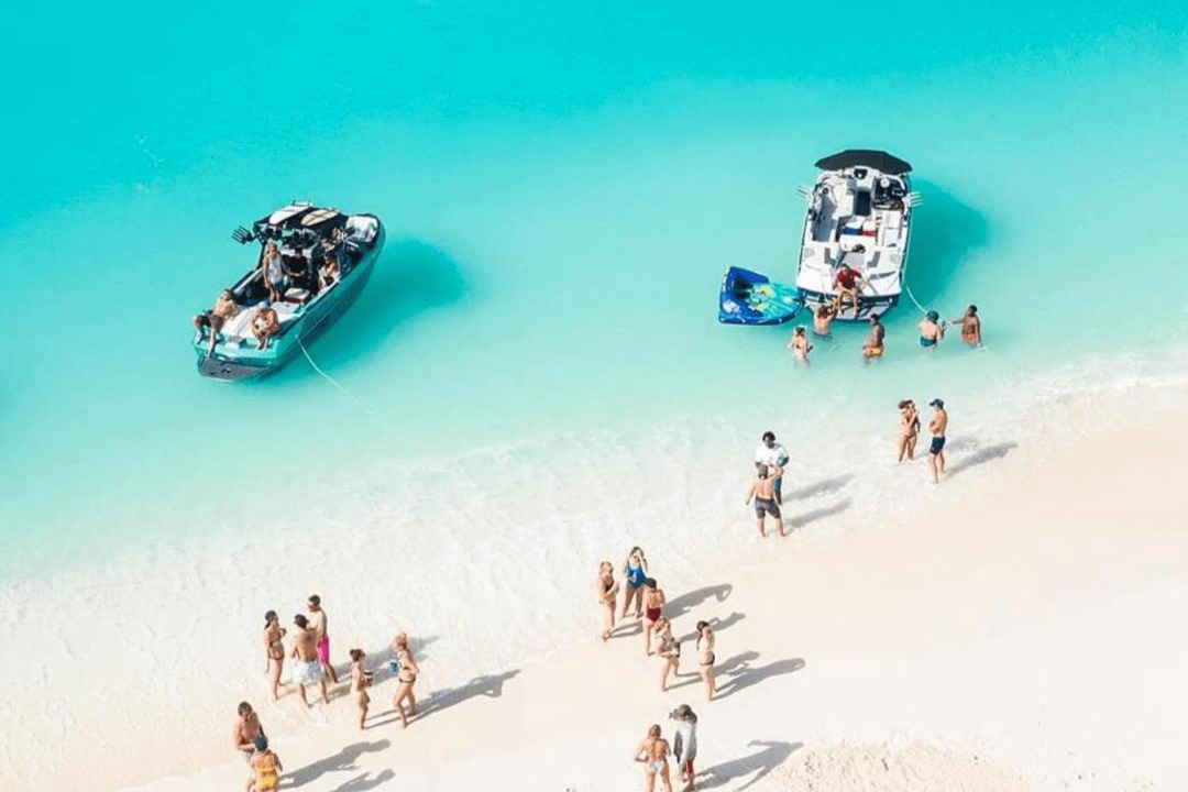 Photo of Human In Picture in Long Bay