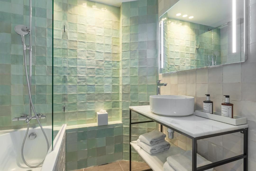 Photo of Bathroom in Montparnasse