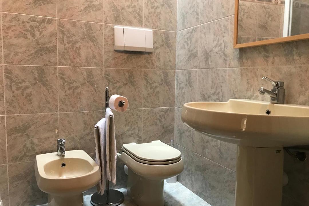 Photo of Bathroom in Peschiera del Garda City Centre