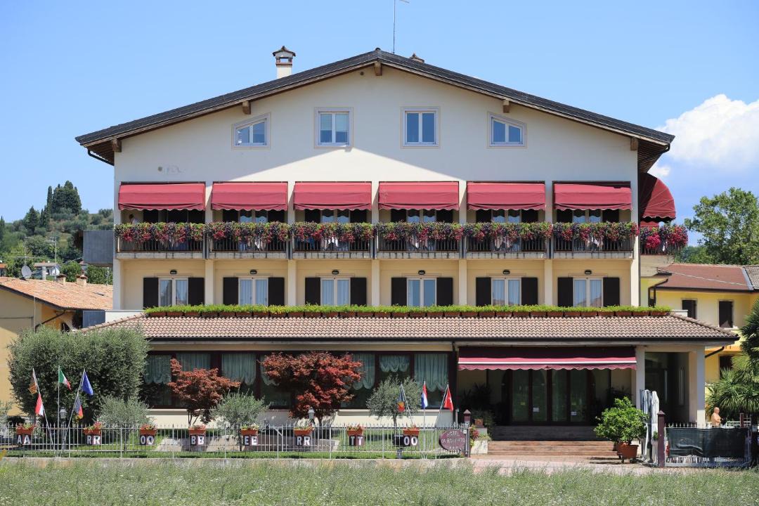 Photo of Others in Montioni