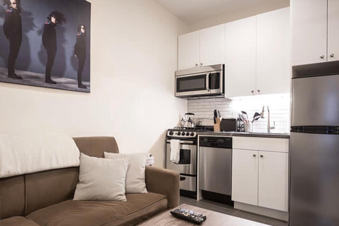 Photo of Livingroom in Midtown East