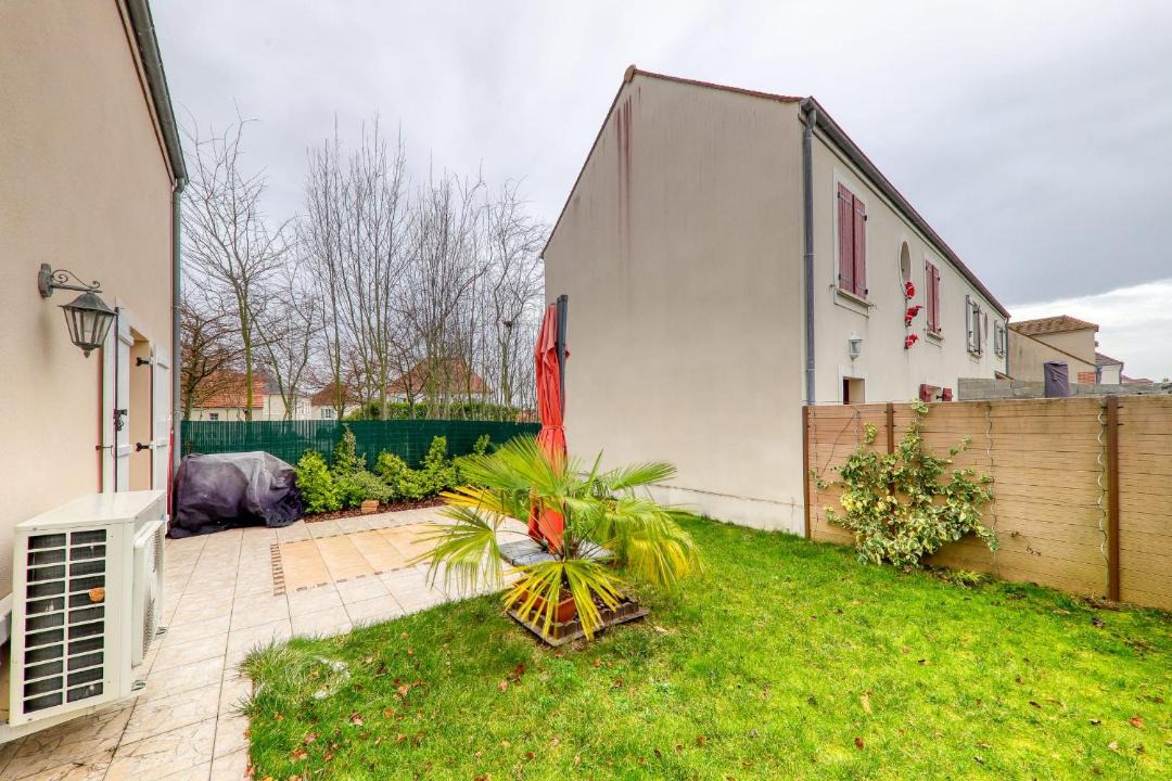 Photo of Buildings in Magny-le-Hongre