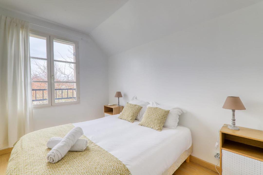 Photo of Bedroom in Magny-le-Hongre