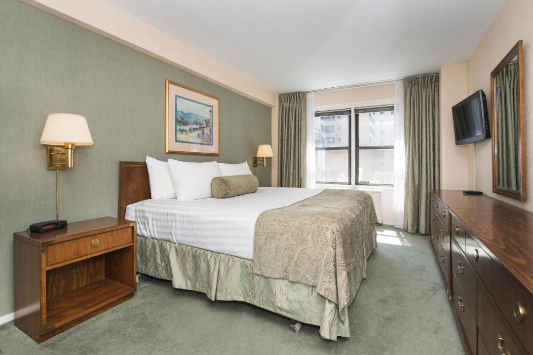 Photo of Bedroom in Midtown East
